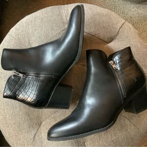 Kim Rogers Black Croc-Pattern Ankle Booties w/ 2” heel
